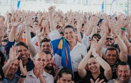 Governadora Raquel Lyra e aliados