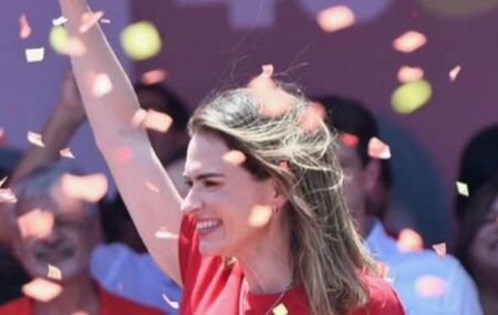 Mar&iacute;lia Arraes lidera pesquisa para o Senado em Pernambuco