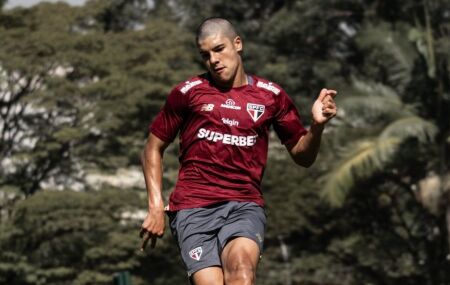 Nicolas &eacute; atleta do S&atilde;o Paulo e fez toda sua base na equipe paulista.