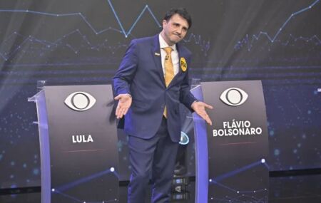 O candidato &agrave; Presid&ecirc;ncia Renan Santos (Miss&atilde;o). 