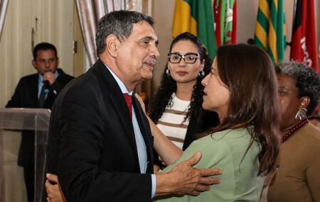 Deputado Jo&atilde;o Paulo (PT) com Raquel Lyra 