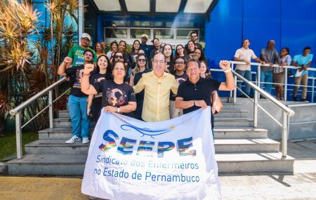 Mano Medeiros no Sindicato dos Enfermeiros de Pernambuco