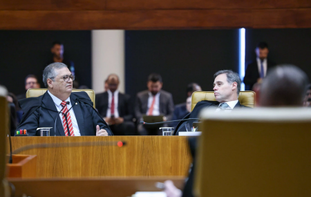 Ministros do STF, Fl&aacute;vio Dino e Andr&eacute; Mendon&ccedil;a