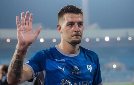 Al Hilal &eacute; o grande favorito ao t&iacute;tulo do Campeonato da Ar&aacute;bia Saudita.