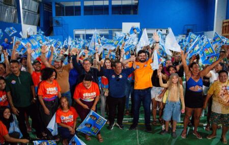 C&eacute;sar Ramos cumprindo agende de campanha. 