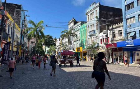 Com&eacute;rcio no Centro do Recife.