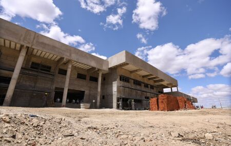 Novo Hospital da Mulher de Serra Talhada em constru&ccedil;&atilde;o