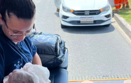 Mulher d&aacute; &agrave; luz dentro de carro por aplicativo &agrave;s margens da PE-15.