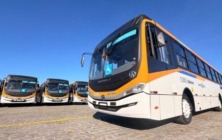 Governo de Pernambuco coloca 50 novos &ocirc;nibus climatizados em circula&ccedil;&atilde;o neste s&aacute;bado (26).