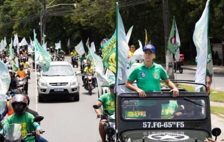 O deputado estadual Coronel Alberto Feitosa.