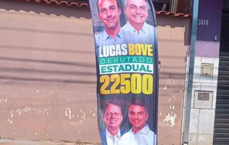 Suspens&atilde;o do uso da imagem do ex-presidente Jair Bolsonaro (PL) em materiais de campanha.