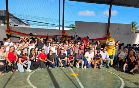Escola Municipal Monsenhor Fabr&iacute;cio, em Olinda, recebe lan&ccedil;amento do programa Torcedor Nota 10 do Sport.