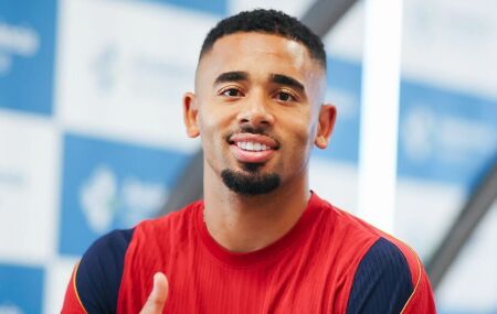 Gabriel Jesus &eacute; anunciado pelo Barcelona.