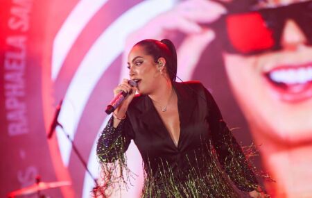 Raphaela Santos na terceira noite do Igarafest 2026.