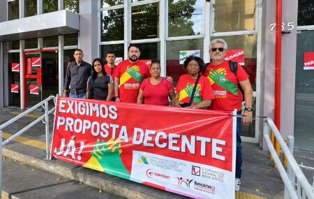 A deflagra&ccedil;&atilde;o da greve na Caixa recebeu o apoio de 75,88% dos empregados.