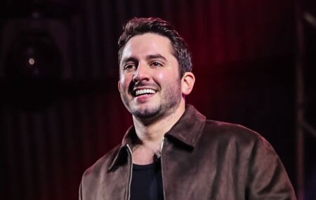 Jonas Esticado.
