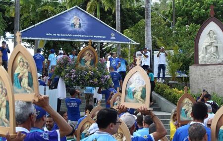 O Santu&aacute;rio da M&atilde;e Rainha fica no bairro de Ouro Preto, em Olinda.