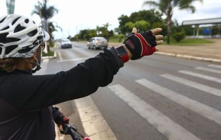 Proposta modifica o C&oacute;digo de Tr&acirc;nsito Brasileiro.