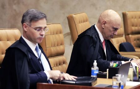 O ministro Andr&eacute; Mendon&ccedil;a, do Supremo Tribunal Federal (STF) e Alexandre de Moraes.