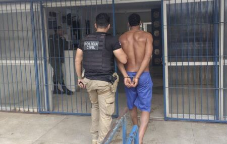 Pol&iacute;cia faz opera&ccedil;&atilde;o e prende acusado de envolvimento com tr&aacute;fico de drogas, homic&iacute;dios e corrup&ccedil;&atilde;o de menores