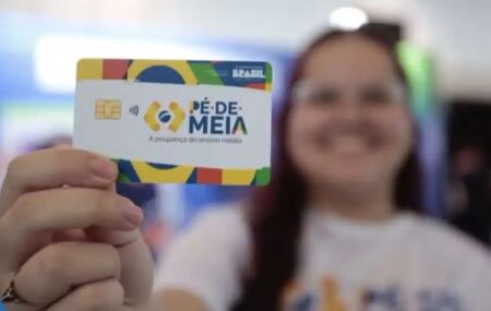 Faixa et&aacute;ria para receber P&eacute;-de-Meia