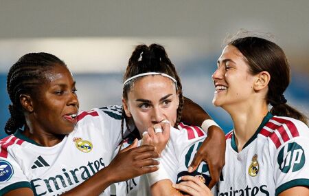Real Madrid enfrenta PSG pela Champions Feminina.