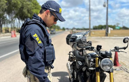 PRF faz campanha de conscientiza&ccedil;&atilde;o na Semana Nacional do Tr&acirc;nsito em Pernambuco