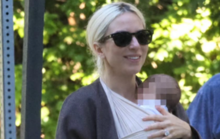 Lady Gaga se torna m&atilde;e pela primeira vez