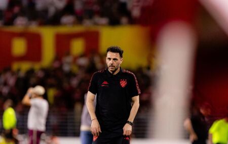 Mariano Soso aponta erros em derrota para o CRB.