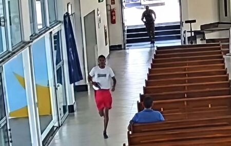 Suspeito invade Santu&aacute;rio de Nossa Senhora da Concei&ccedil;&atilde;o durante persegui&ccedil;&atilde;o de PMs.