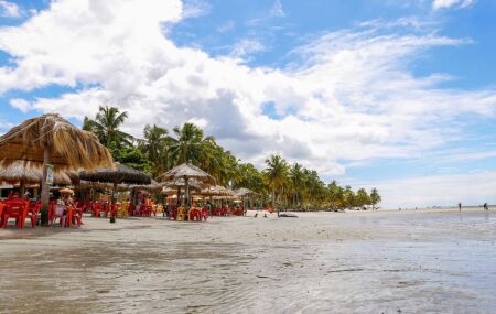 Praia de Mangue Seco em Igarassu
