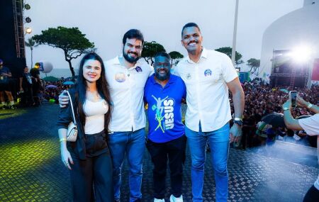 O evento reuniu milhares de fi&eacute;is, caravanas de diversas cidades, lideran&ccedil;as religiosas e fam&iacute;lias em um momento de louvor, ora&ccedil;&atilde;o e uni&atilde;o.