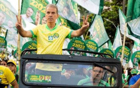 Coronel Feitosa, em ato de campanha.