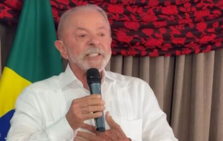 "Toda elei&ccedil;&atilde;o eu fico decepcionado", diz Lula diz com resultado do primeiro turno das Elei&ccedil;&otilde;es 2026.