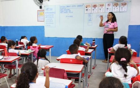 Paulista registra maior crescimento da RMR no &iacute;ndice de Compromisso da Alfabetiza&ccedil;&atilde;o do TCE-PE.