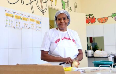 Cozinhas Comunit&aacute;rias s&atilde;o inauguradas em Bu&iacute;que e Brejo da Madre de Deus; Pernambuco chega a 328 unidades.