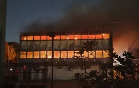 Novo inc&ecirc;ndio na UFPE: veja o que j&aacute; se sabe e o que ainda ser&aacute; esclarecido ap&oacute;s terceiro caso em uma semana.
