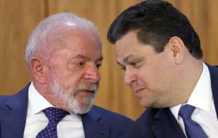 "Venceu hoje a democracia": Alcolumbre reconhecem vit&oacute;ria de Lula e defendem pacifica&ccedil;&atilde;o do pa&iacute;s.