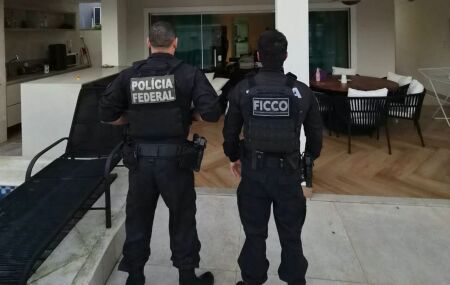 Opera&ccedil;&atilde;o Frequ&ecirc;ncia Zero prende 11 suspeitos de integrar organiza&ccedil;&atilde;o criminosa no Grande Recife.