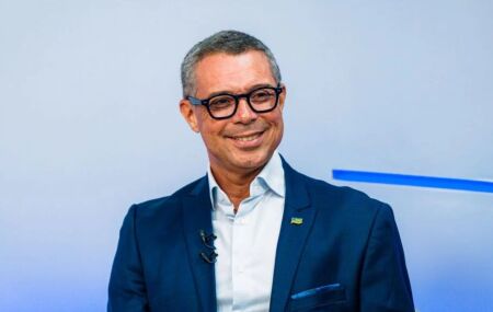 F&aacute;bio (PSD) reeleito governodor no Sergipe. 