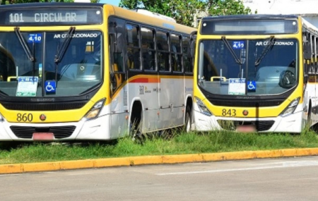 Linha de &ocirc;nibus no Grande Recife
