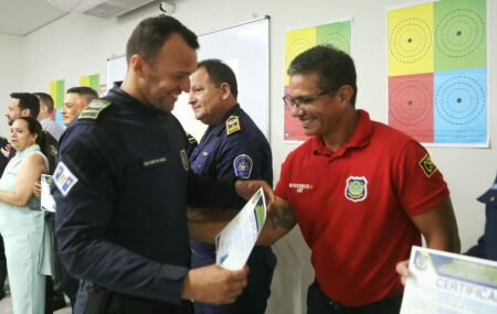 Guardas do Recife recebem certifica&ccedil;&atilde;o em Direitos Humanos.