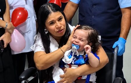 Tom Tom, deixou o Hospital Rio Grande, em Natal, e poder&aacute; iniciar uma nova etapa do tratamento ao lado da fam&iacute;lia.