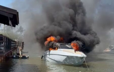 Imagens divulgadas ap&oacute;s o acidente mostram a embarca&ccedil;&atilde;o tomada pelas chamas.