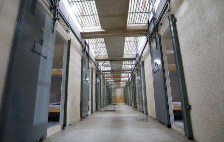 Sete pres&iacute;dios de Pernambuco devem adotar padr&atilde;o de seguran&ccedil;a m&aacute;xima.