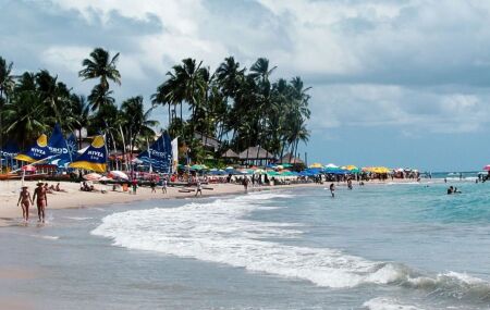 Turismo aquece economia de Pernambuco e abre oportunidades para pequenos neg&oacute;cios.