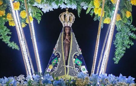 Imagem de Nossa Senhora Aparecida, padroeira do Brasil.
