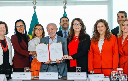Lula garante renda a v&iacute;timas de viol&ecirc;ncia dom&eacute;stica. 