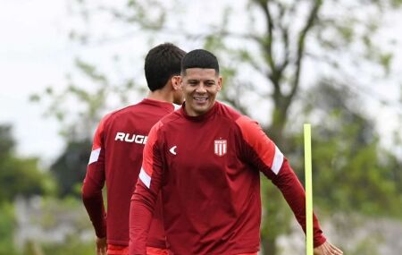 Marcos Rojo foi piv&ocirc; de pedido do Flamengo contra clube argentino.