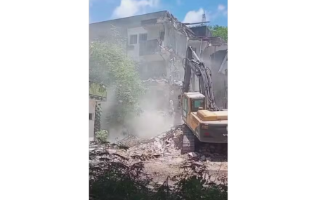 Conjunto residencial desativado foi embargado